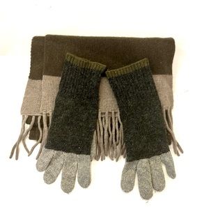 Portolano tri color gloves with two tone coordinating scarf set